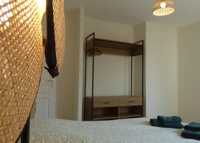 Le Jules Verne, En Plein Centre-ville *