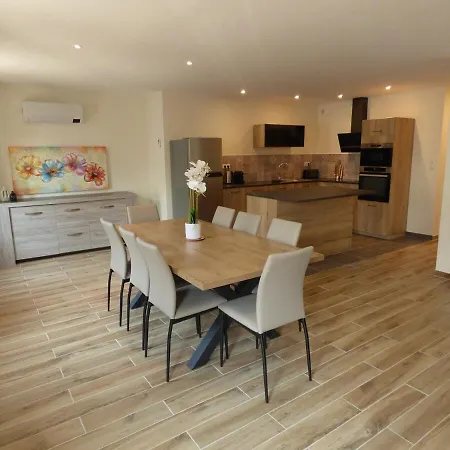 Le Jules Verne, En Plein Centre-ville Ле-Кротуа