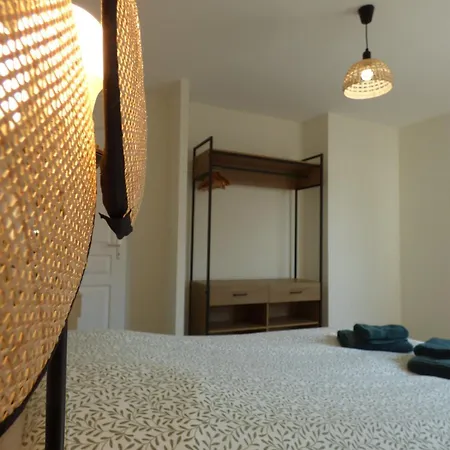 Le Jules Verne, En Plein Centre-ville *